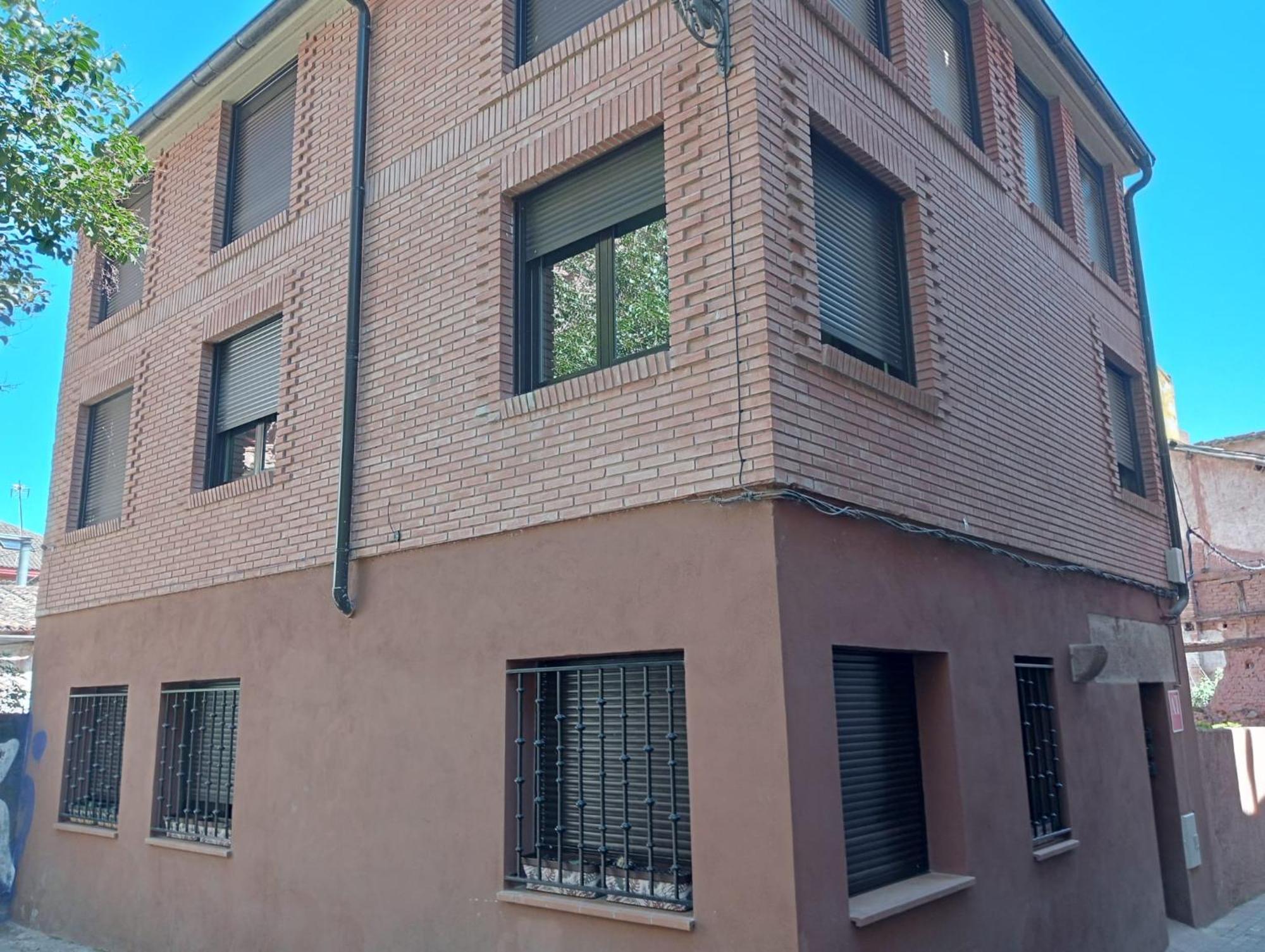 Apartamentos La Piedra En Pleno Centro Historico Con Dos Dormitorios Y Dos Banos Najera Exterior photo